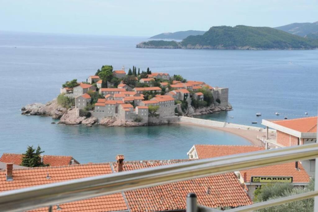 Bmv Room 2 With East Island View Sveti Stefan Eksteriør bilde